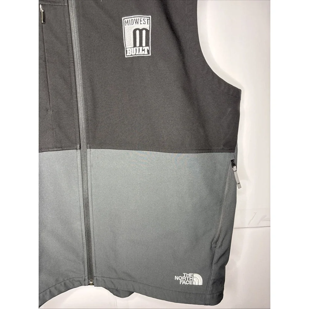 The North Face Castle Rock Soft Shell Full-Zip Vest Black & Gray XXL  logo‎